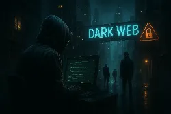 dark web, seguridad online, privacidad digital En una oscura y lluviosa calle urbana, un individuo con capucha se sienta frente a una computadora, rodeado de un ambiente sombrío. La pantalla muestra líneas de código, mientras que un letrero brillante que dice "DARK WEB" ilumina la escena. En el fondo, tres figuras se acercan, creando una sensación de misterio y tensión. La atmósfera evoca inquietud y curiosidad, reflejando el peligro y la clandestinidad del mundo digital.